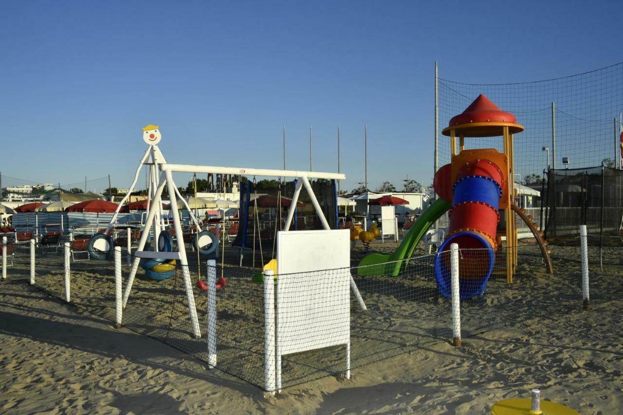 Pensione Elena Misano Adriatico Exterior foto