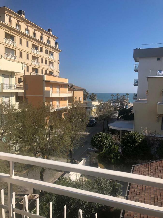 Pensione Elena Misano Adriatico Exterior foto